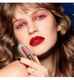 Rouge G de Guerlain - La recharge - Le rouge à lèvres soin personnalisable - Les Velvets Rouge G de Guerlain - La recharge - Le rouge à lèvres soin personnalisable - Les Velvets